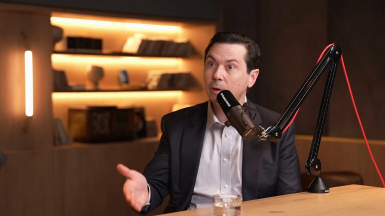 Le podcast France Invest, en studio