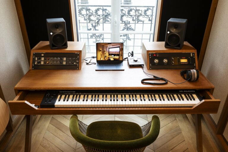 Studio Bellechasse, fenêtre